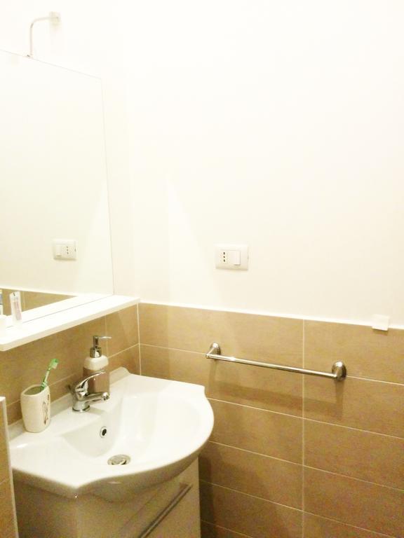 Ad Hoc Guest House Roma Quarto foto